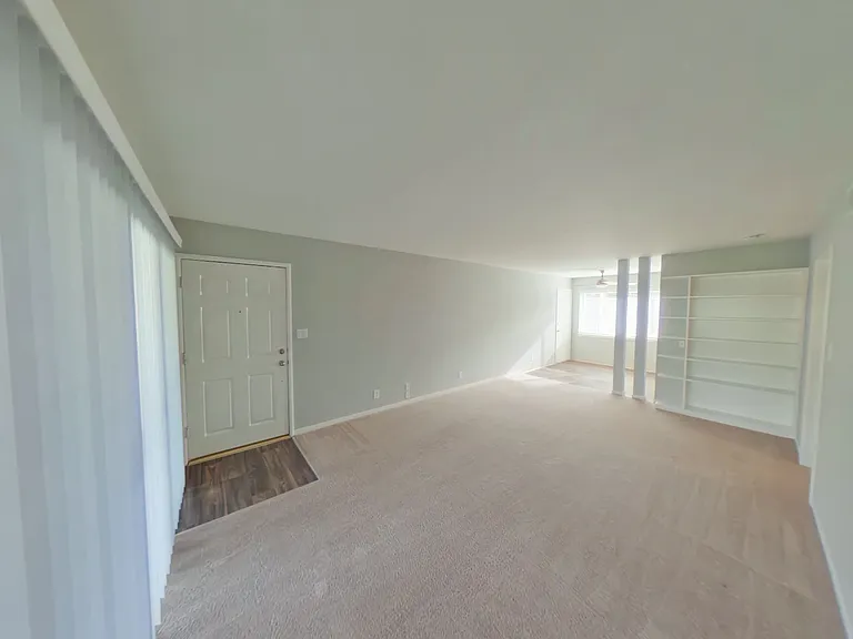 123 N El Camino — Photo 12