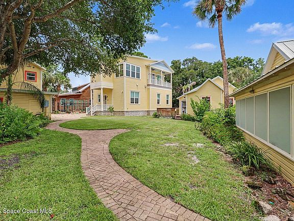4th image of 241 Indian River Dr N