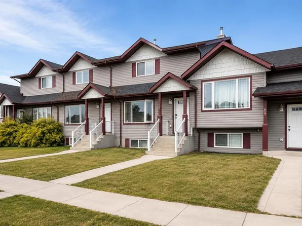 83 W Lakeway Blvd, Sylvan Lake, AB T4S 2P4