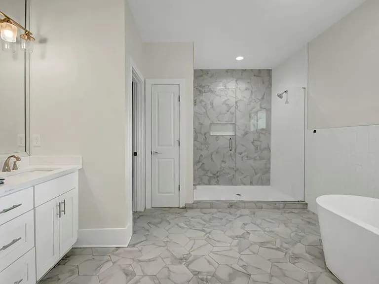 1442 Mercer Ave — Photo 17