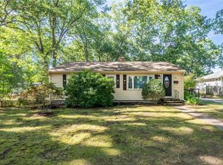 133 Inman Ave, Warwick, RI 02886