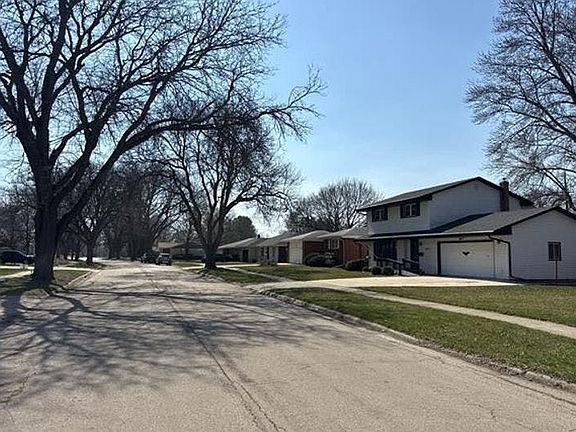 5th image of 3427 Ridge Ave