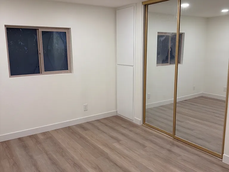 203 N Royal Pl — Photo 9