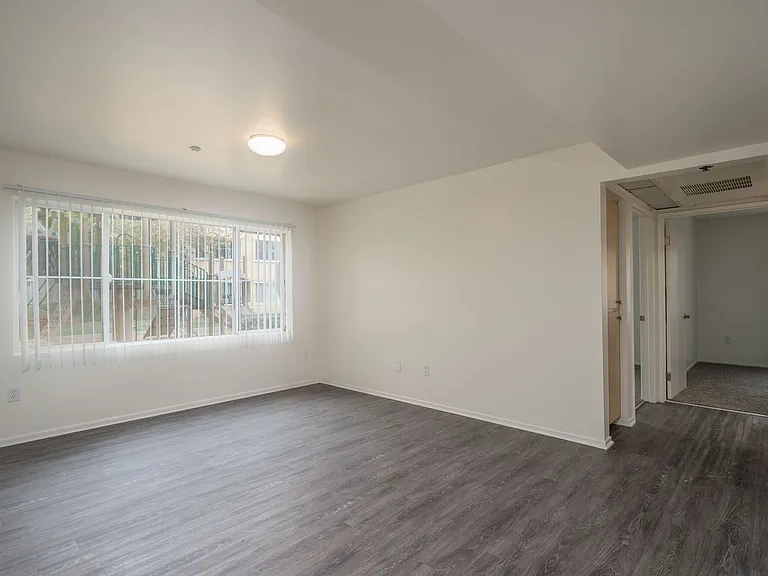 Commons @ Oak Grove — Photo 3