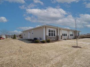 613 Hunter Oaks BOULEVARD, Watertown, WI