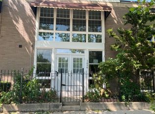 1456 E 55th St, Chicago, IL