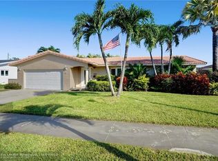 2401 NE 35th Dr, Fort Lauderdale, FL 33308