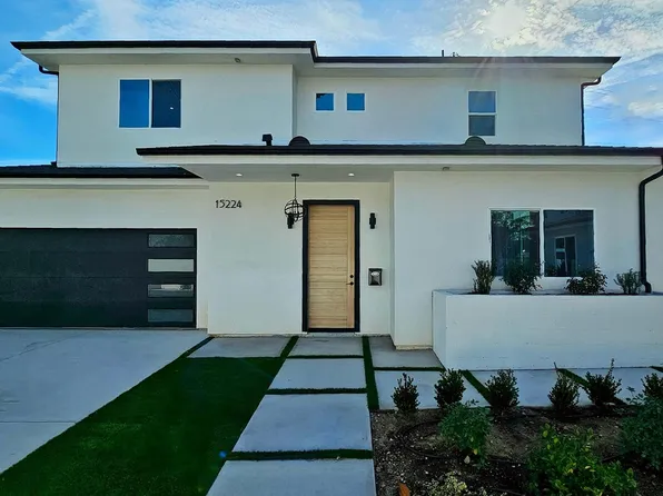 15224 W Holyland Dr, Van Nuys, CA 91411