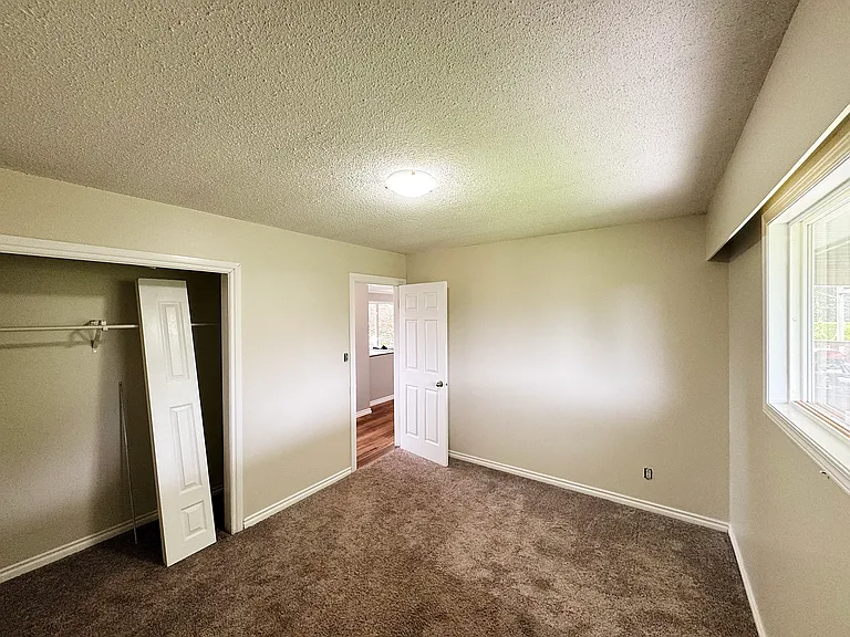 46533 Teton Ave — Photo 9