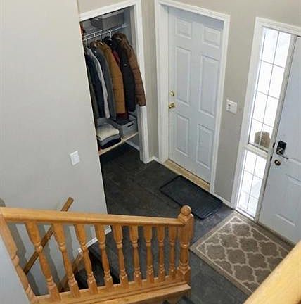 3rd image of 189 E Sitar Cres