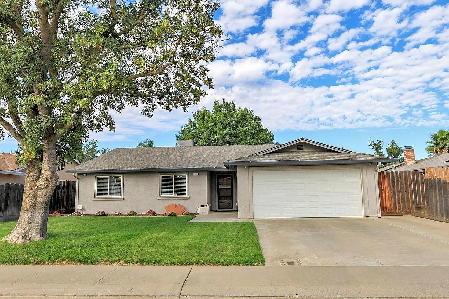 1117 Speer Dr photo 1