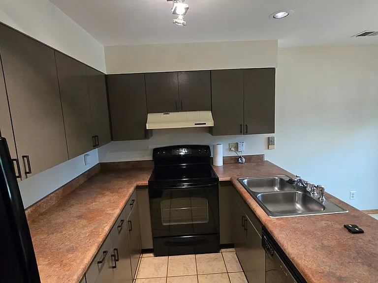 3725 Birchwood Dr #23 — Photo 4