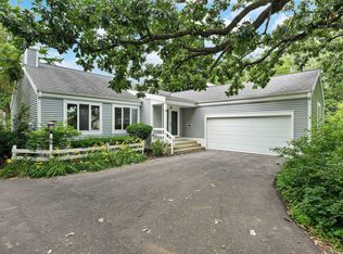 66 Oak Creek Trl, Madison, WI 53717