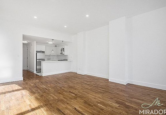 2nd image of 304 E 20th St APT 3C