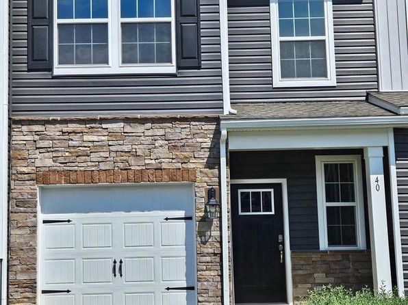 40 Elliot Ln