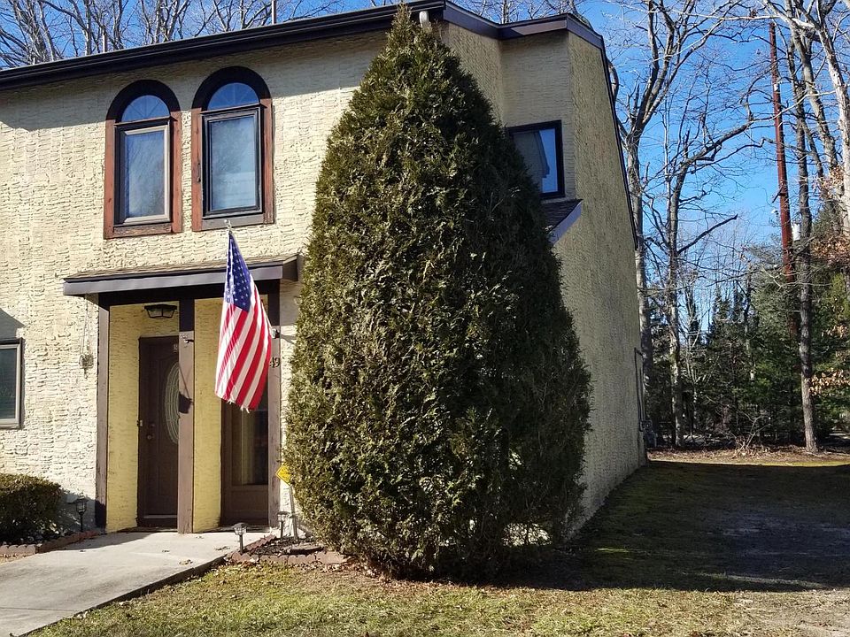 1st image of 49 Aspen Court