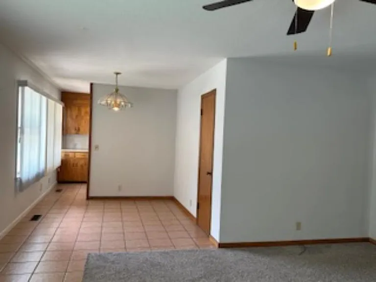 1202 E El Monte St — Photo 6