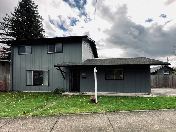 898 Mill Street, Kelso, WA 98626