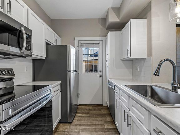 5th image of 4343 E SOLIERE Avenue #2070