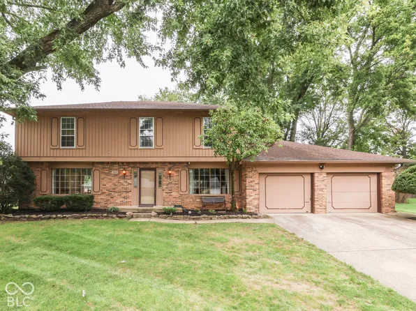 594 Watterson Ct, Indianapolis, IN 46217