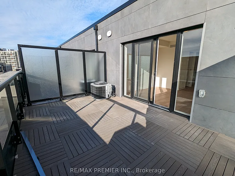 11 Steckley House Ln #403 — Photo 26