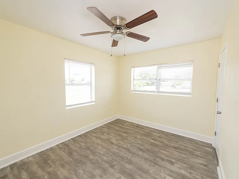 504 N Carolina Ave — Photo 22