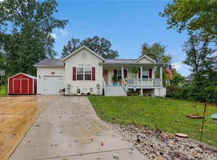 454 Maple Ln, Hillsboro, MO 63050