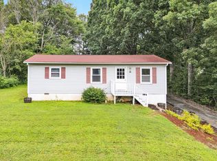 585 Trail Dr, Rocky Mount, VA 24151