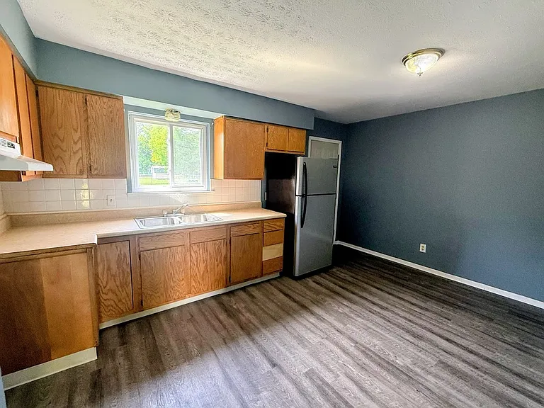 3009 Coventry Blvd NE — Photo 15