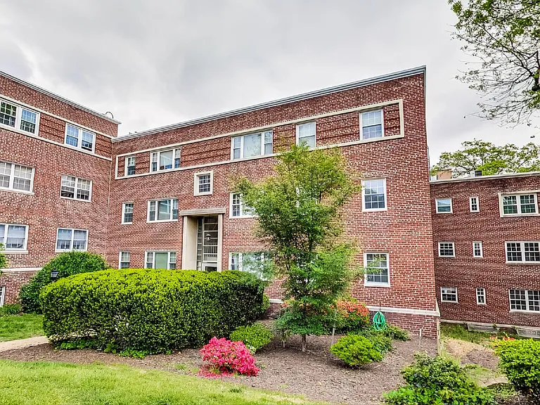 1303 N Ode St #215 — Photo 1
