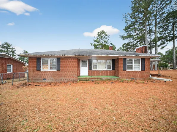803 W Church St, Williamston, NC 27892