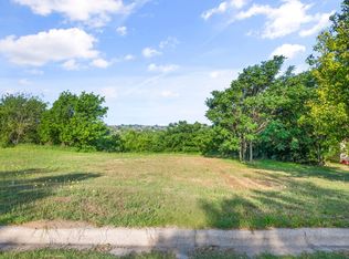 1022 Lake View Rdg, White Settlement, TX 76108