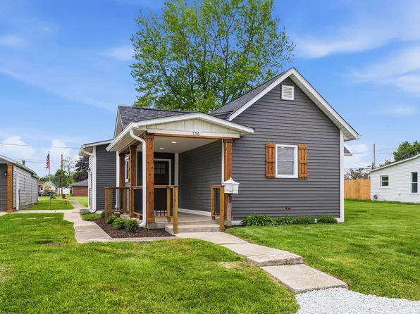 736 N 13th St, Elwood, IN 46036