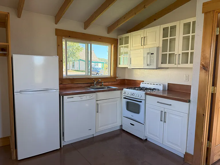 411 Boiceville Rd — Photo 9