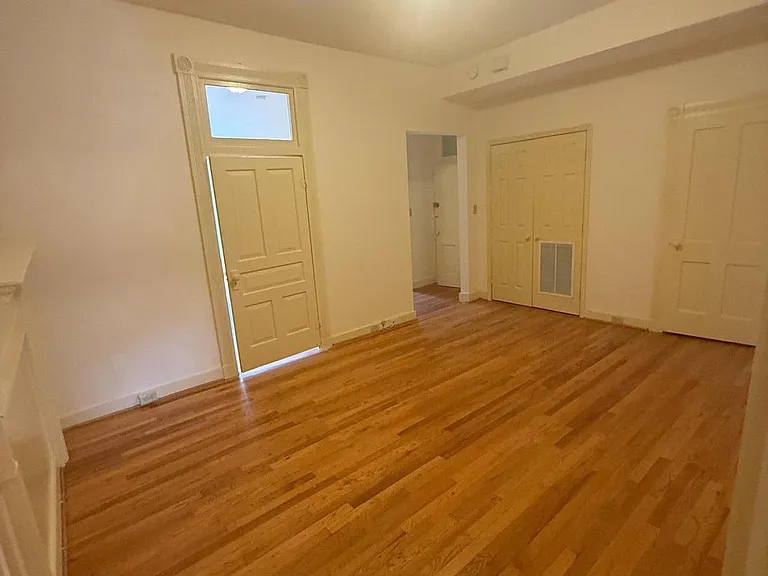 221 S Market St #2 — Photo 8