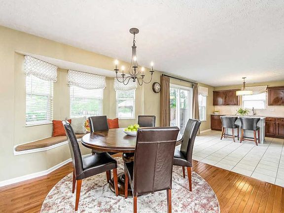 4th image of 3918 Delwood Dr