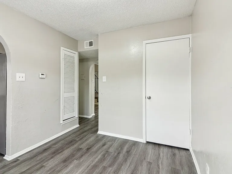 MB Arlington — Photo 21