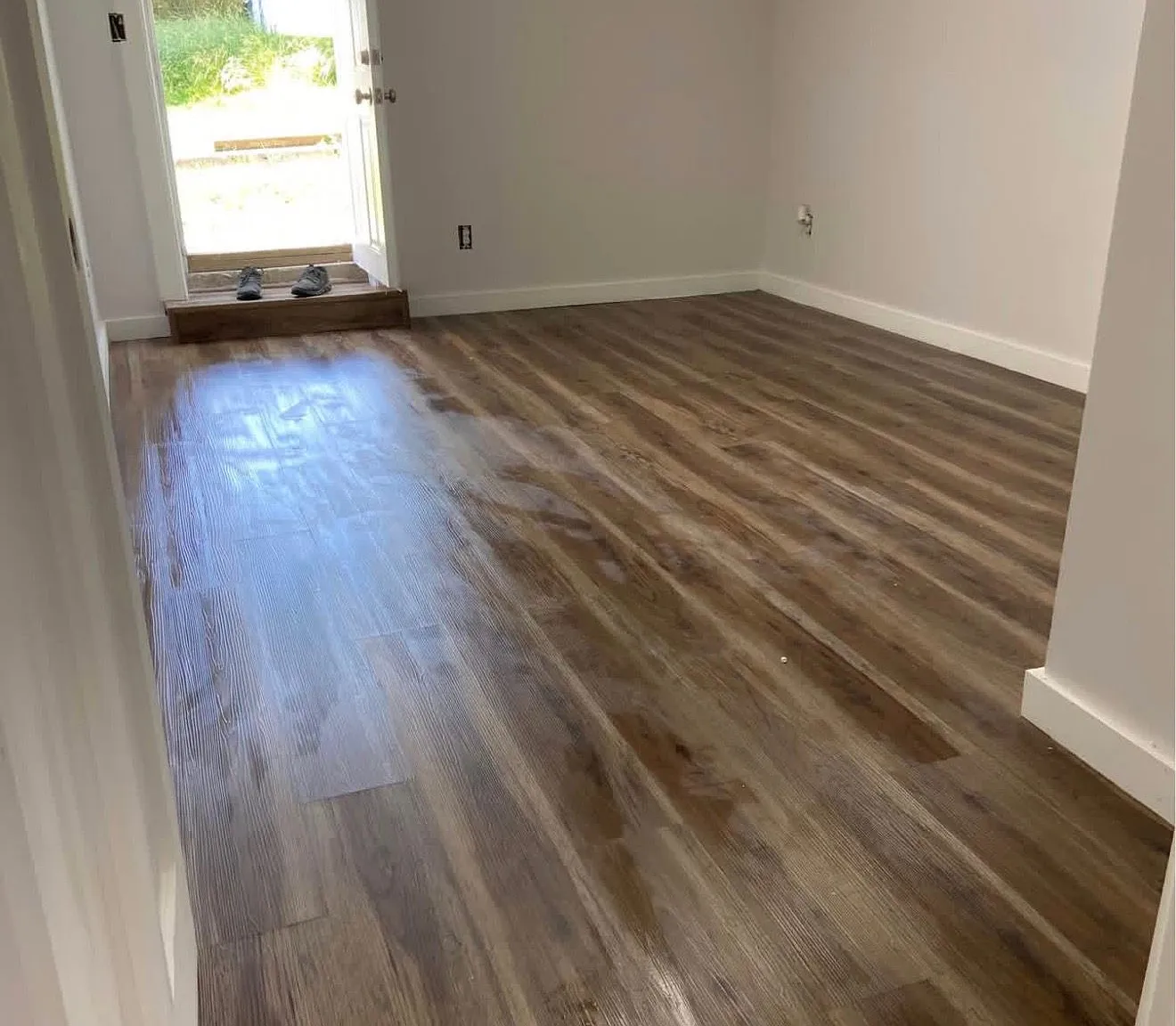 2 bed, 1.0 bath, 963 sqft, $1,070 — Photo 3