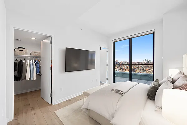 Rented by Charney Real Estate LLC | media 62