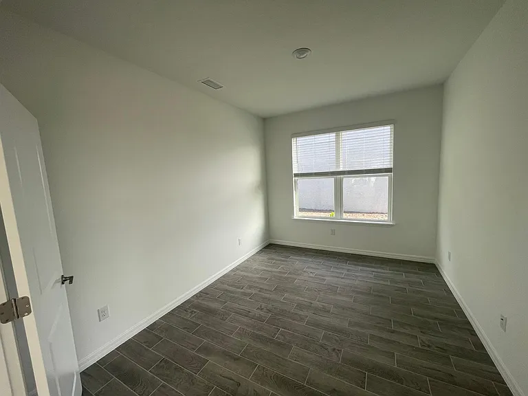 15249 Shady Palms Ln — Photo 21