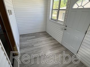 1704 Rhomberg Ave, Dubuque, IA 52001