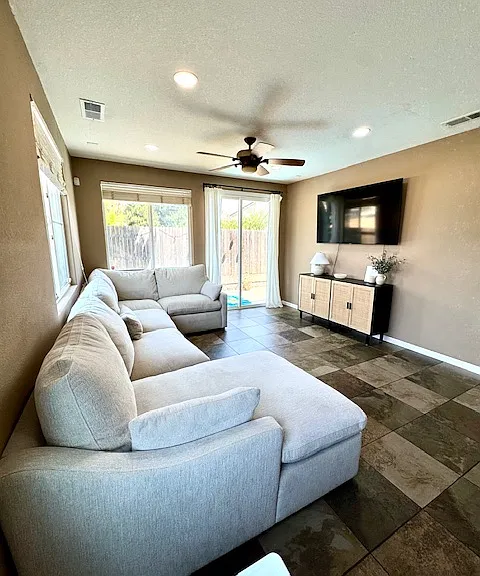 3798 Naturita Way — Photo 2