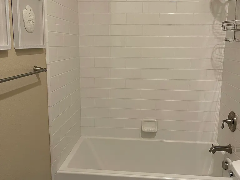 5464-5466 Reef Cir — Photo 10