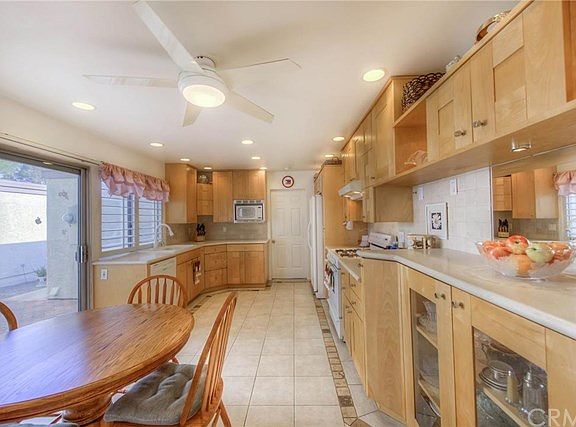 5th image of 5540 E Vista Del Dia