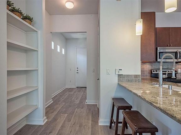 5th image of 2950 McKinney Ave APT 326
