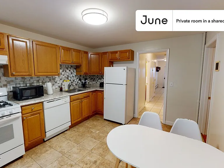 17 Berkshire St #A — Photo 4