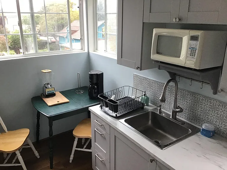 2321 Ward St #A — Photo 5