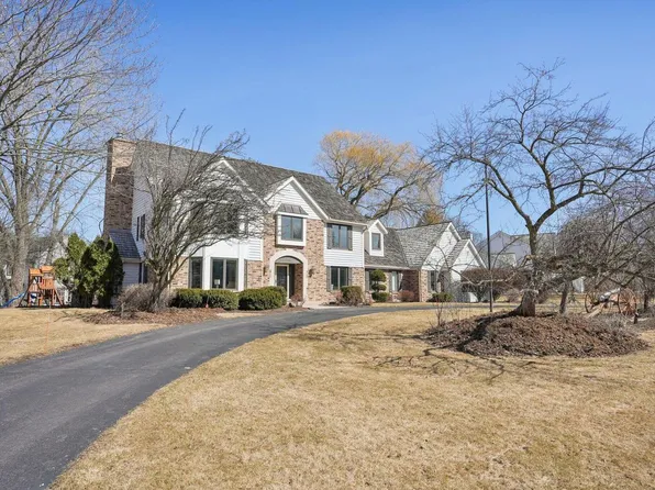 20750 Bartlett DRIVE, Brookfield, WI 53045