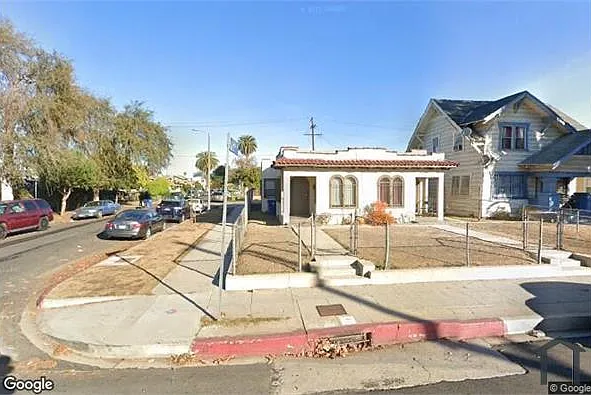 1561 W Vernon Ave — Photo 1