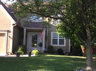 20611 W 220th St, Spring Hill, KS 66083